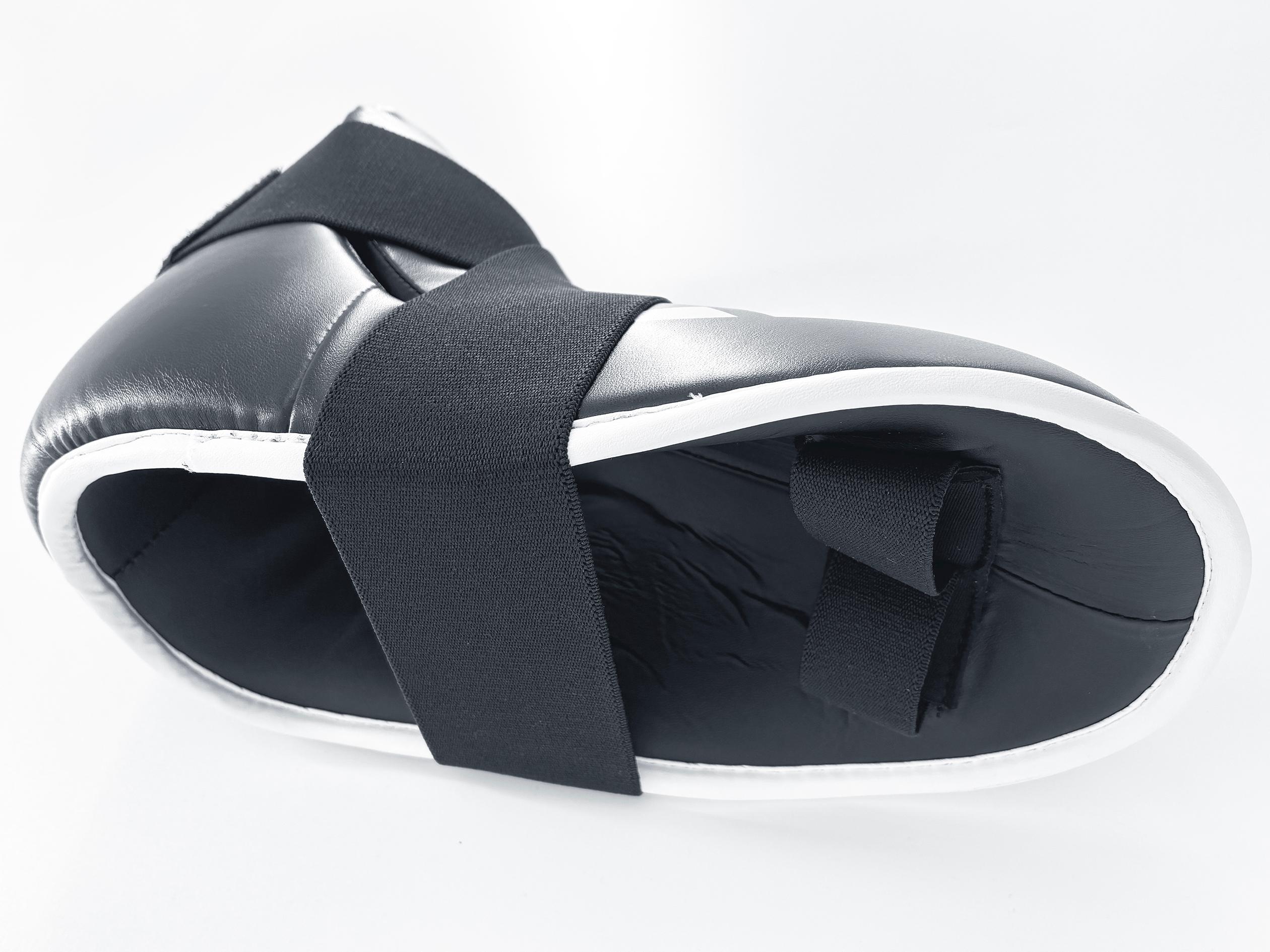 ATA Adidas Kicks - image 7 of 8